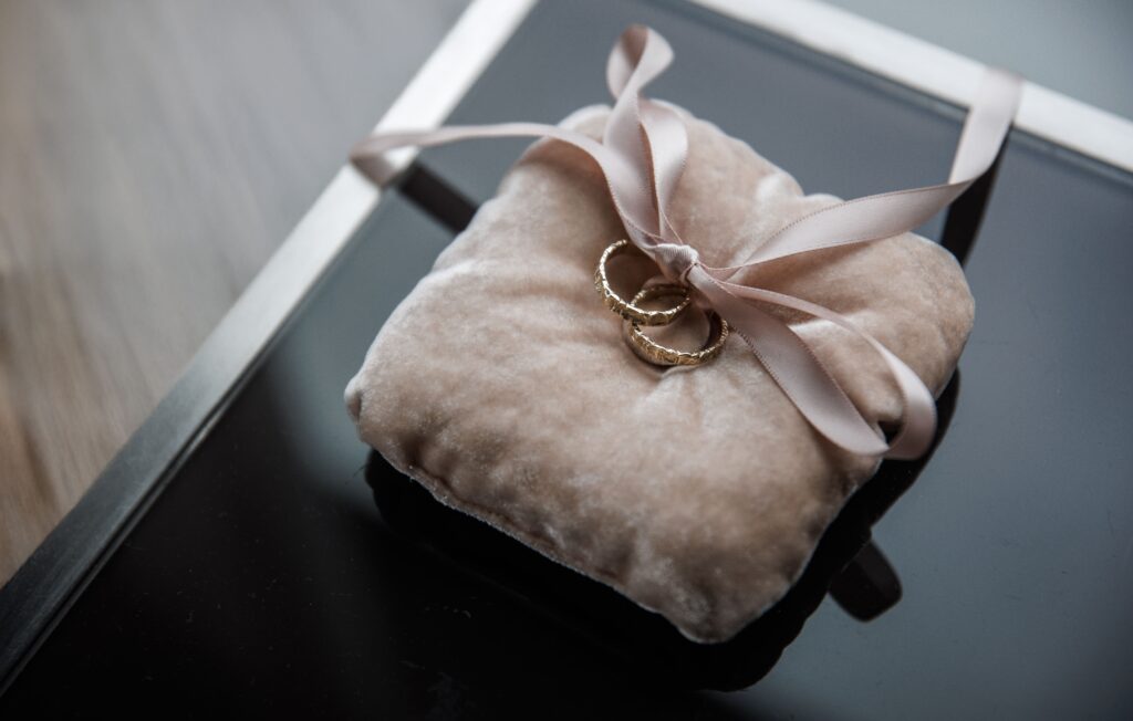 Lovefest jastučić za prstenje Osijek i hrvatska